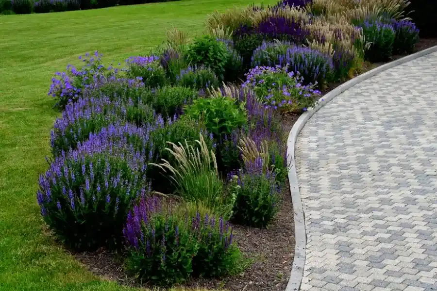Popular Materials For Durable Flower Bed Edging Solutions in Snellville, GA